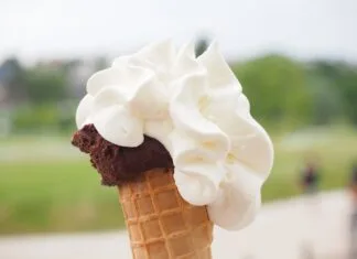 Domowa czekolada bez cukru i mleka