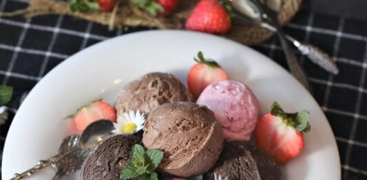 Mini torciki czekoladowe bez pieczenia